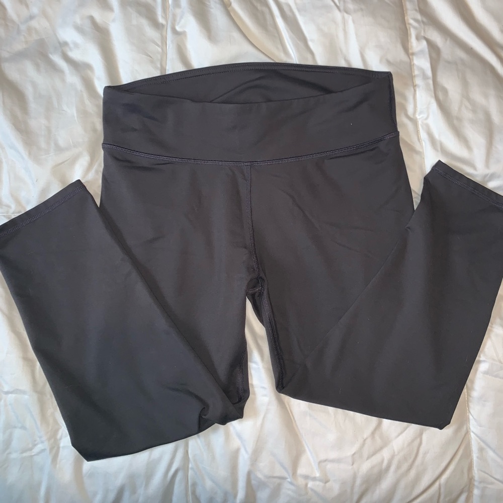Gray fabletics leggings